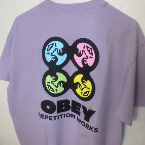 Large purple redemption works obey t shirt. 100% cotton and it is in brand new. - Picture 4 of 6